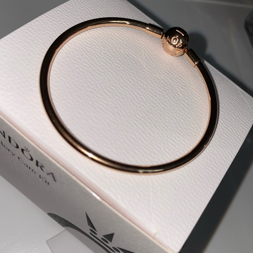 ✨ PANDORA ROSE BANGLE SMALL